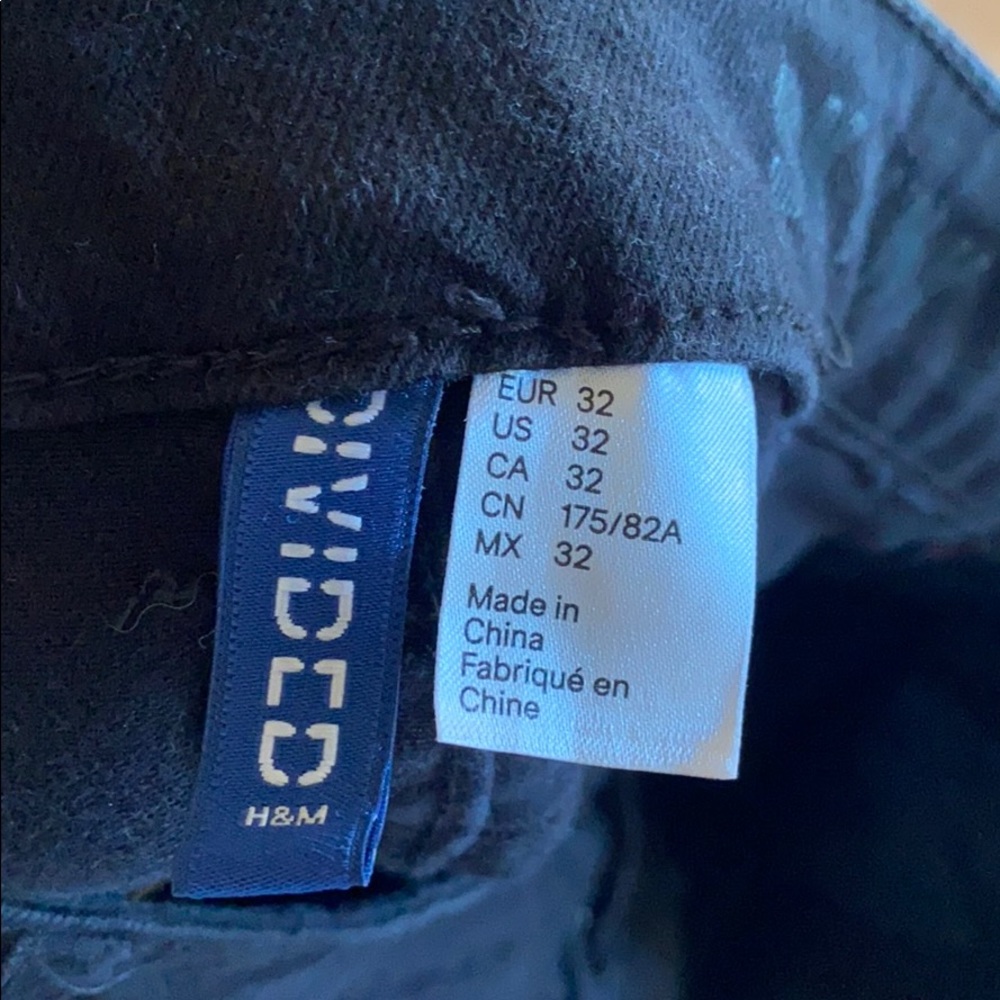 Black Skinny Jeans - Picture 4 of 5